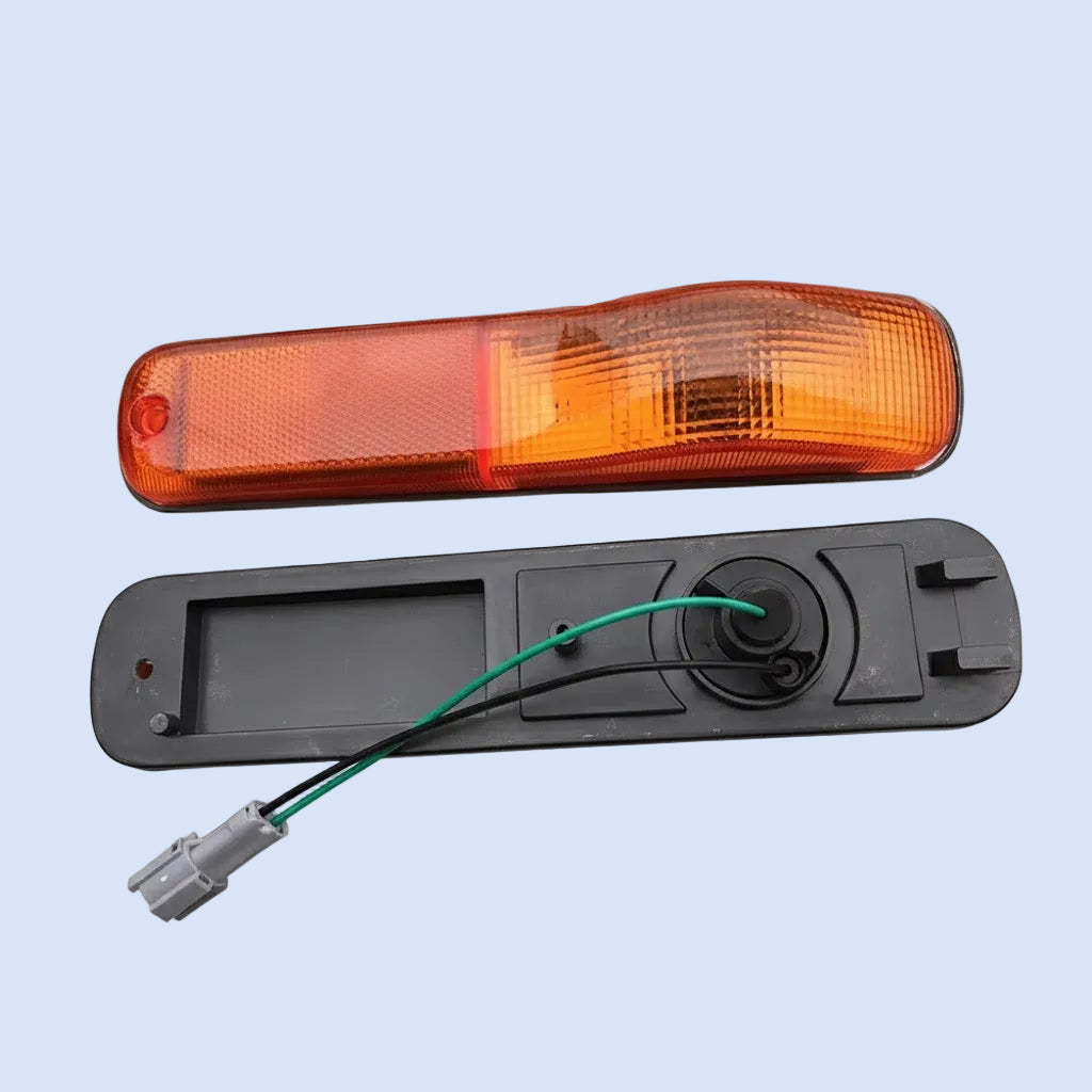 Side Lamp Yellow LH for ISUZU DECA320 DECA270 FSR FTR Truck Spare Body Parts